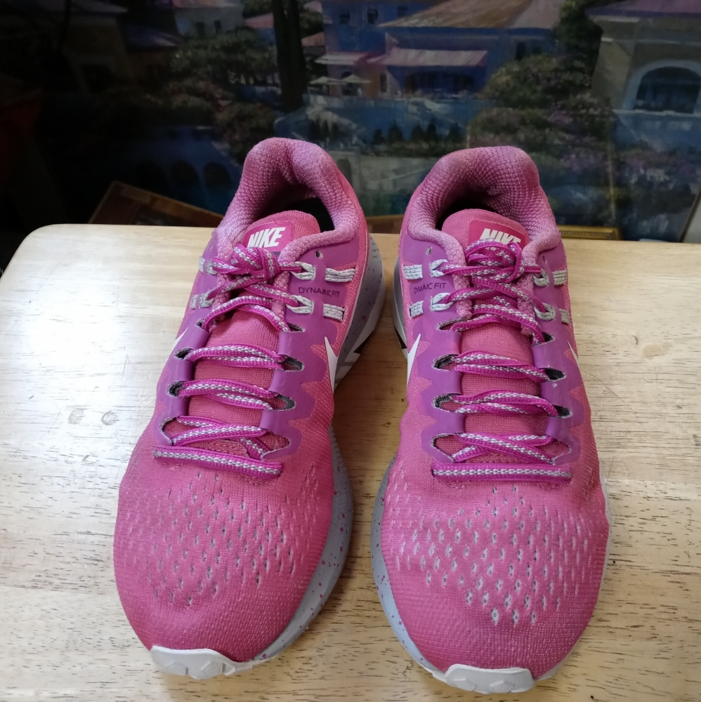 👟👟NIKE AIR PINK ZOOM STRUCTURE🛍👡GET YOUR PINK COLORS ON.👚🩱 - Picture 16 of 16
